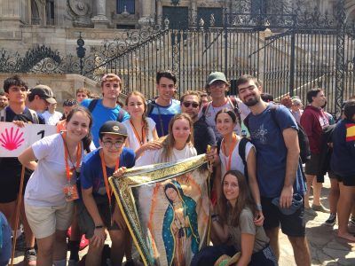 PJV en Santiago con la Virgen de Guadalupe