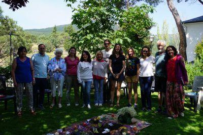 Comunidad Ruah celebrando